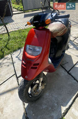 Скутер Piaggio Gilera 2000 в 