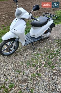 Грузовые мотороллеры, мотоциклы, скутеры, мопеды Piaggio Liberty 2007 в 