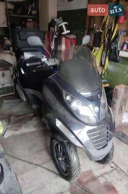 Грузовые мотороллеры, мотоциклы, скутеры, мопеды Piaggio MP3 2007 в 