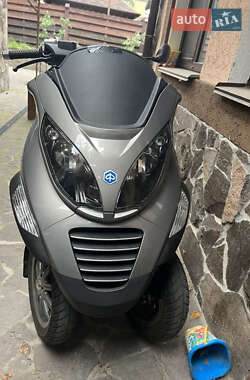 Скутер Piaggio MP3 2009 в Киеве