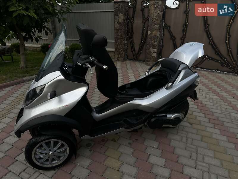 Макси-скутер Piaggio MP3 2008 в Самборе