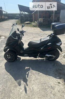 Макси-скутер Piaggio MP3 2007 в 