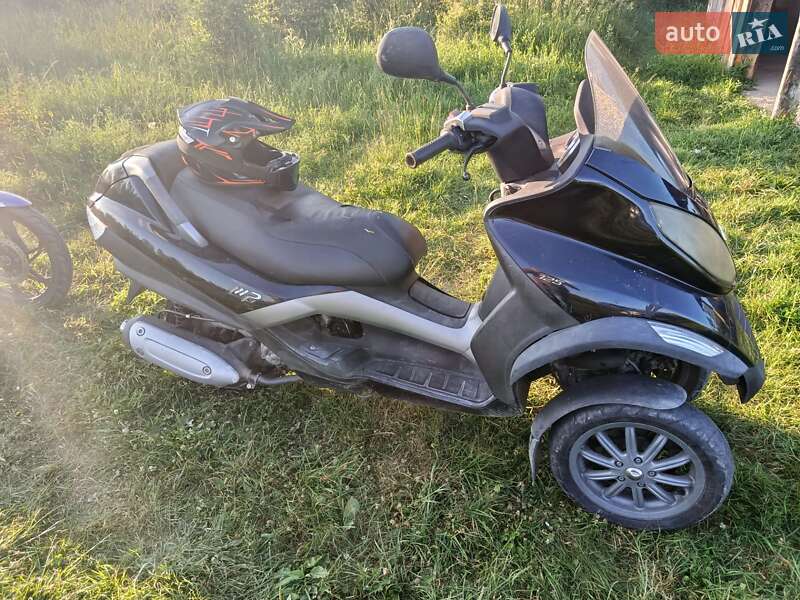 Макси-скутер Piaggio MP3 2002 в Коломые