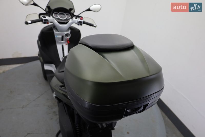 Мотороллер Piaggio MP3 2014 в Гнивани