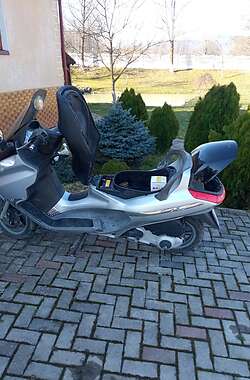 Макси-скутер Piaggio X8 2005 в 