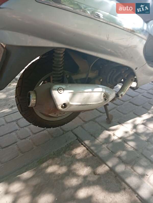 Максі-скутер Piaggio X8 2004 в Львові фото 2 Максі-скутер Piaggio X8 2004 в Львові