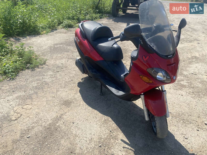 Макси-скутер Piaggio X9 2003 в Иршаве