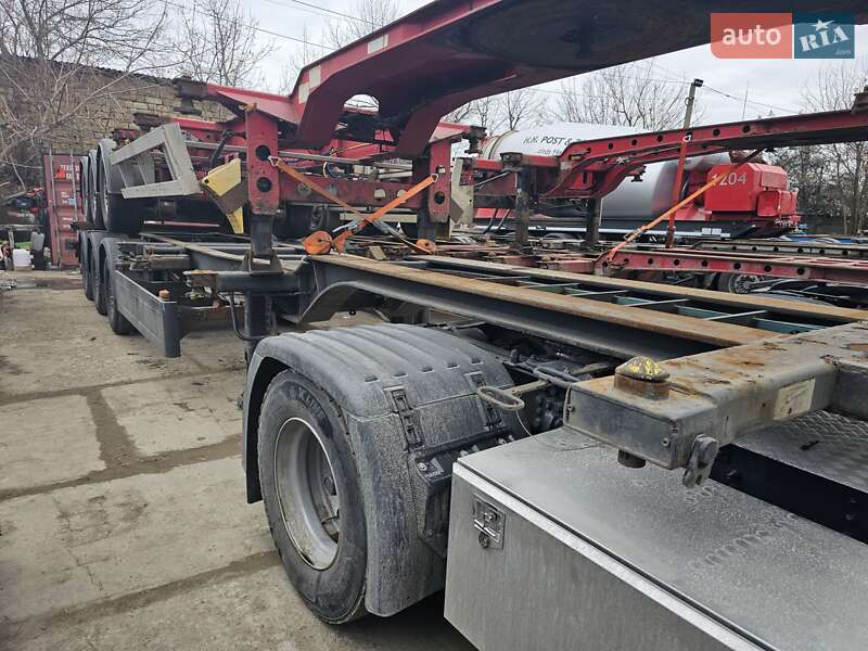 Контейнеровоз полуприцеп Platal JSP 2005 в Одессе