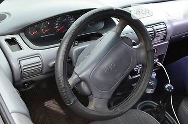 Купе Plymouth Neon 1995 в 