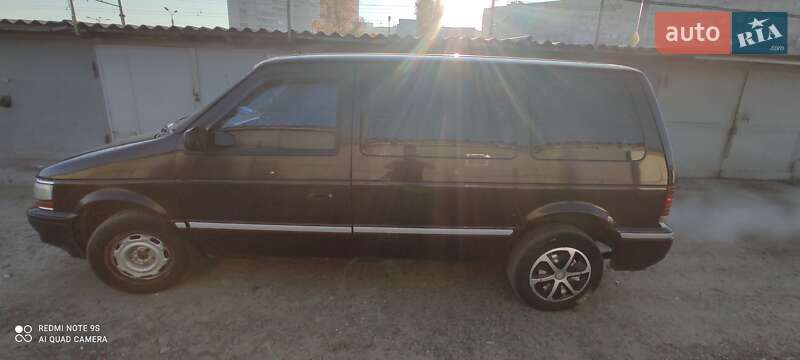 Мінівен Plymouth Voyager 1992 в Харкові