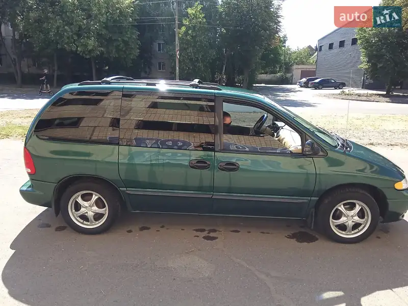 Plymouth Voyager 1997 VIN 2P4FP25B6VR334800 фото оголошення 3 з 39