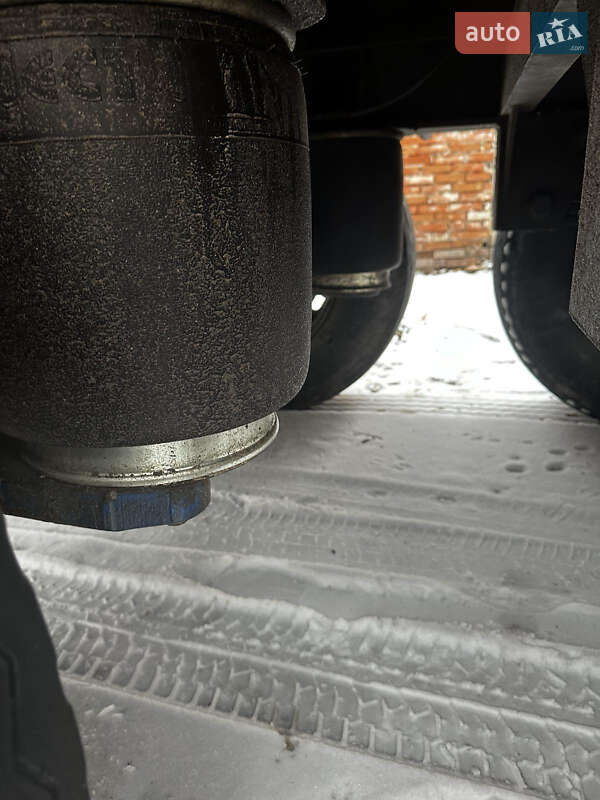 Бортовой полуприцеп PNO PNO 1990 в Харькове