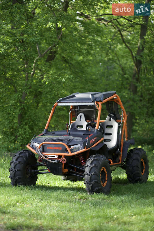 Polaris RZR S 800 2010