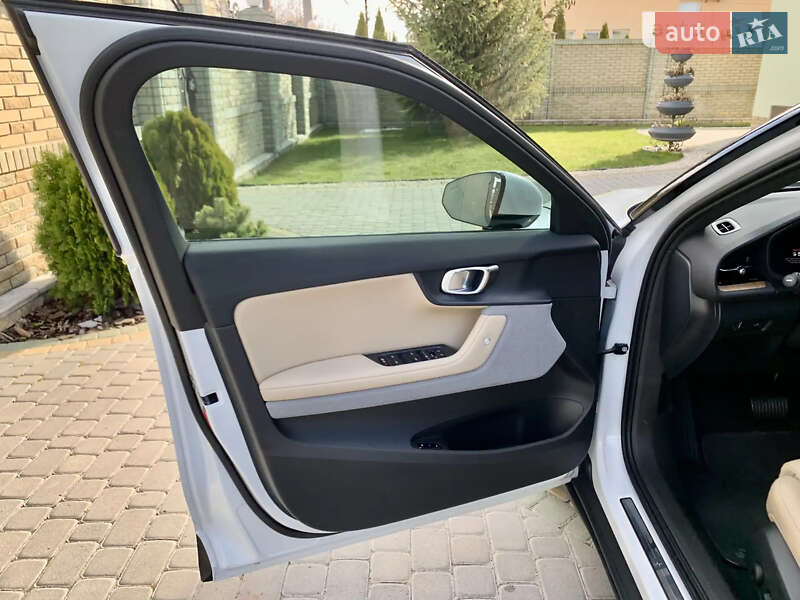 Фастбэк Polestar 2 2022 в Киеве