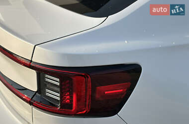 Седан Polestar 2 2022 в 