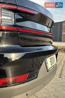 Лифтбек Polestar 2 2022 в 