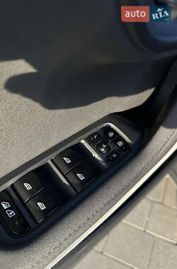 Лифтбек Polestar 2 2022 в 