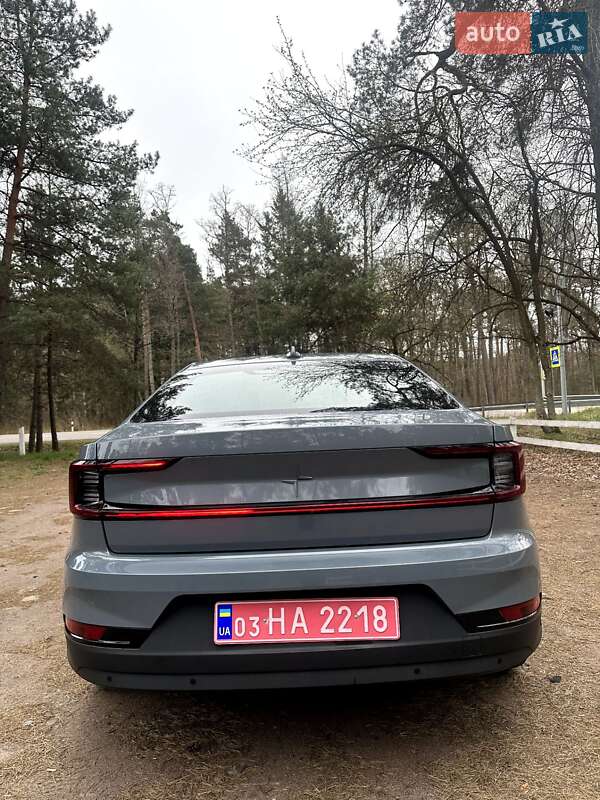 Лифтбек Polestar 2 2023 в Киверцах