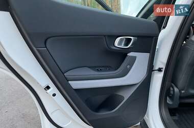 Фастбэк Polestar 2 2023 в 