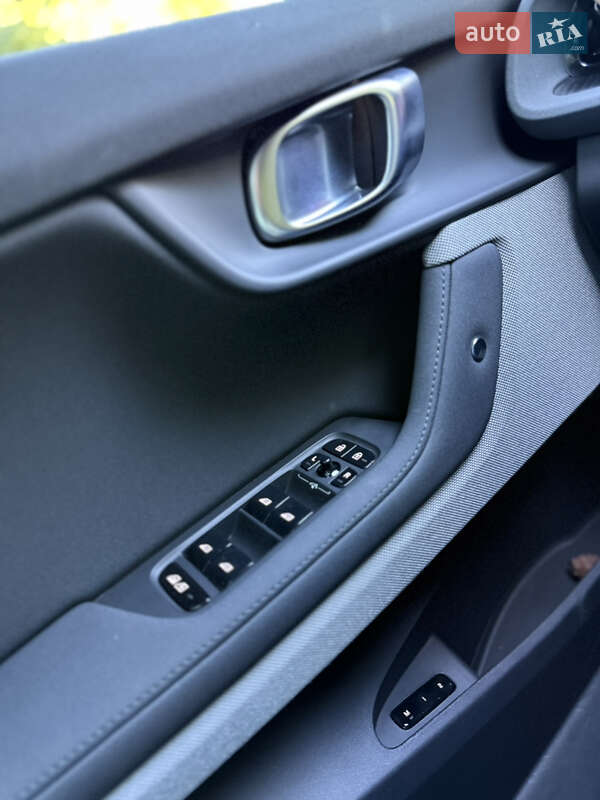 Лифтбек Polestar 2 2022 в Киеве