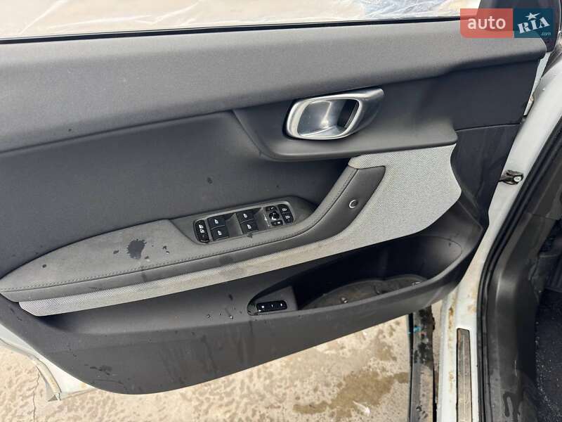 Лифтбек Polestar 2 2022 в Львове фото 10 Лифтбек Polestar 2 2022 в Львове