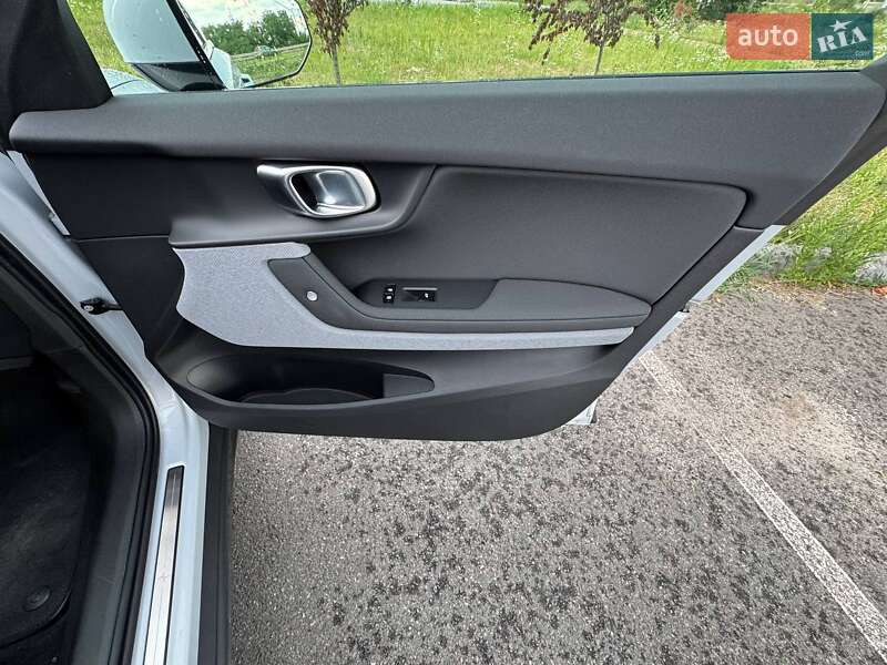 Ліфтбек Polestar 2 2023 в Києві фото 33 Ліфтбек Polestar 2 2023 в Києві