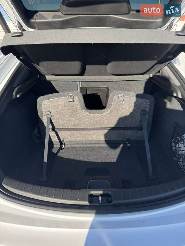 Ліфтбек Polestar 2 2020 в Городку