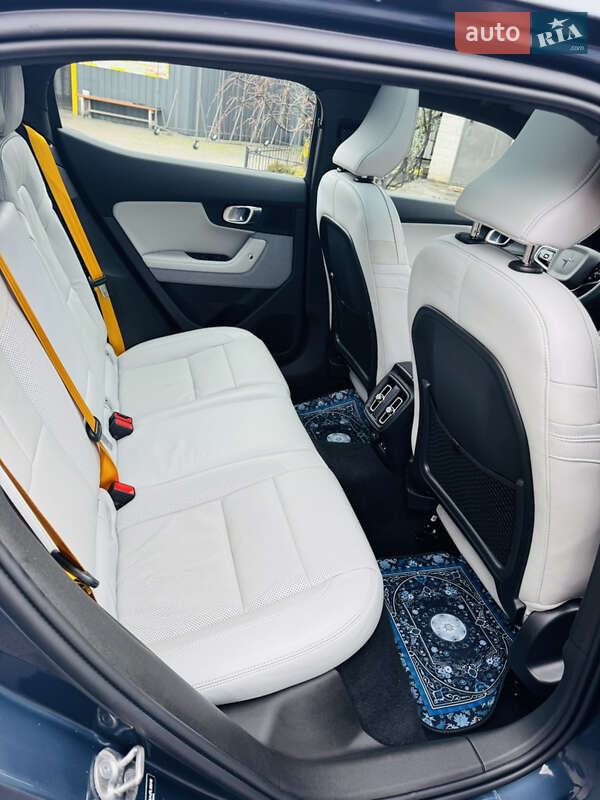 Лифтбек Polestar 2 2022 в Киеве