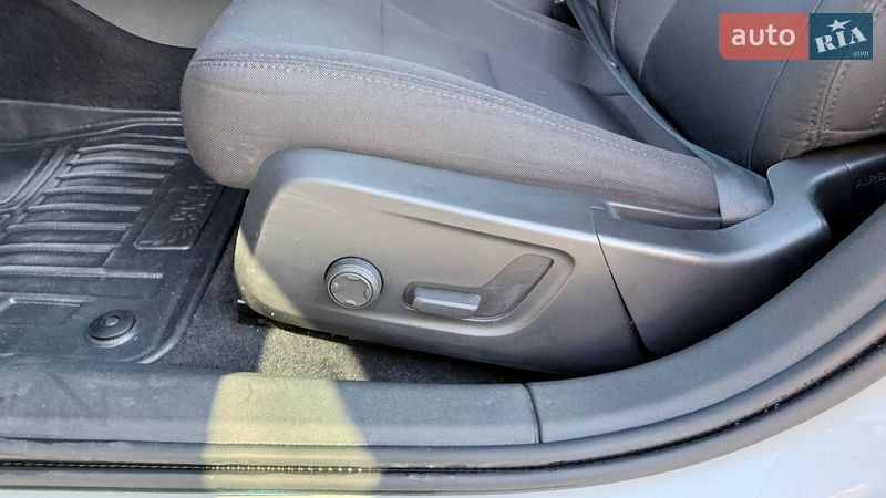 Лифтбек Polestar 2 2022 в Дубно