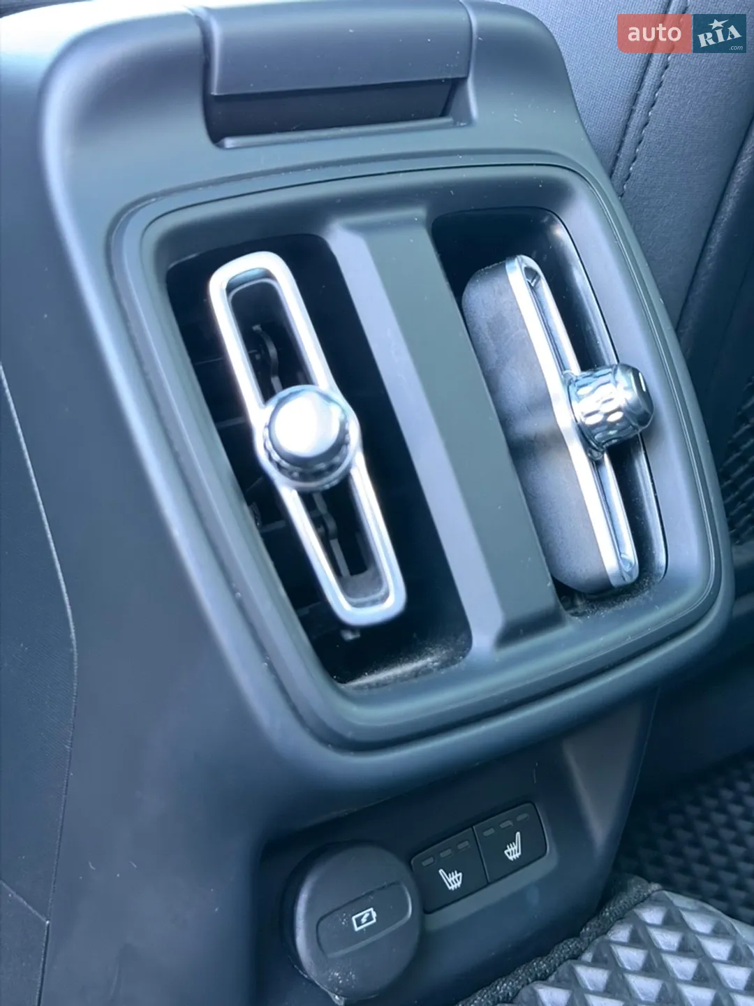 2020 Polestar 2 - мініатюра 25