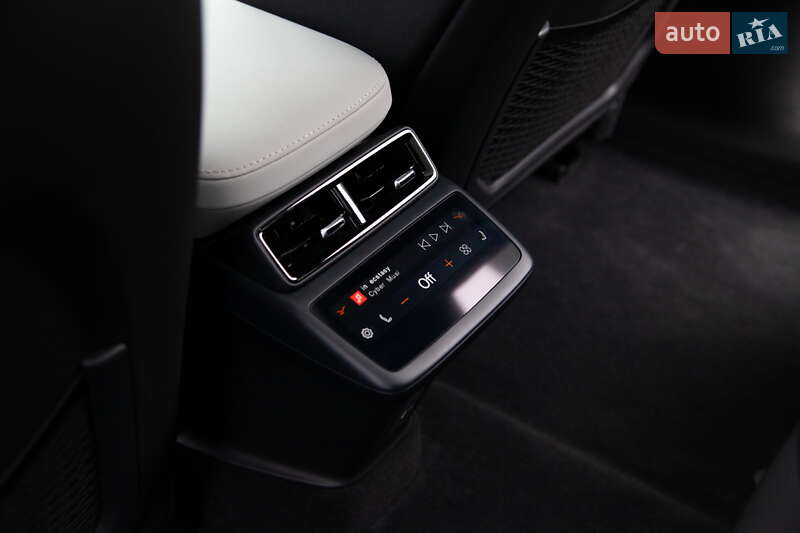 Позашляховик / Кросовер Polestar 4 2023 в Києві
