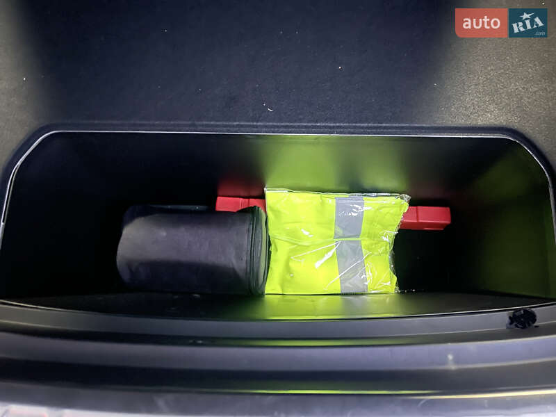 Внедорожник / Кроссовер Polestar 4 2024 в Ивано-Франковске