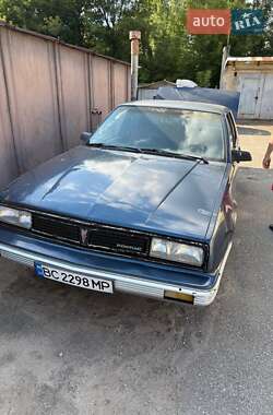 Седан Pontiac 6000 1988 в Балаклії