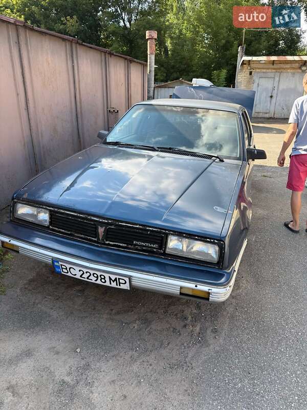 Седан Pontiac 6000 1988 в Балаклії