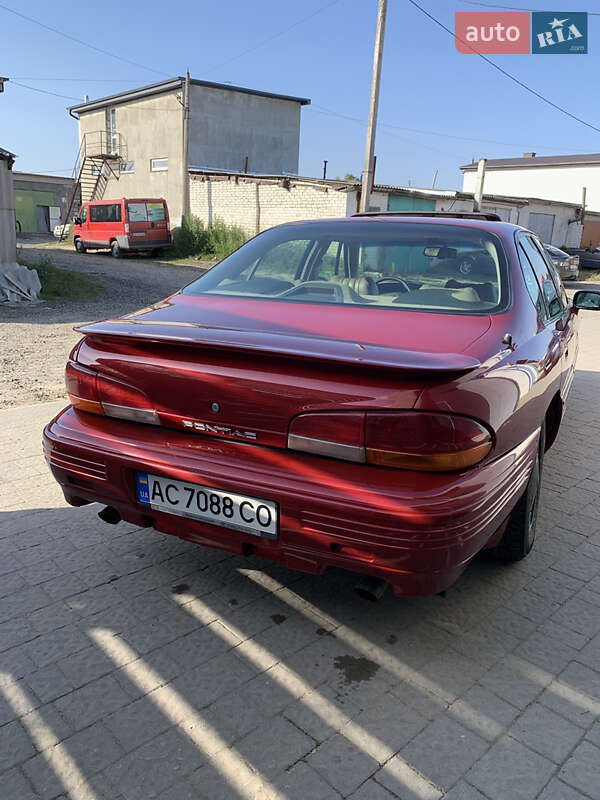 Седан Pontiac Bonneville 1993 в Ковеле