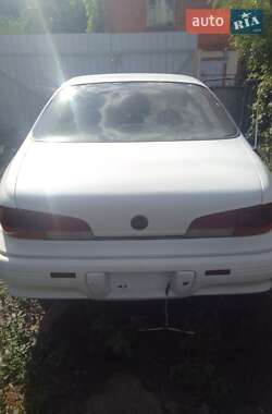 Седан Pontiac Bonneville 1992 в 