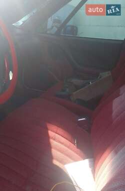 Седан Pontiac Bonneville 1992 в 