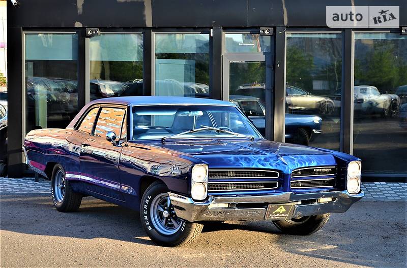 Седан Pontiac Catalina 1966 в 