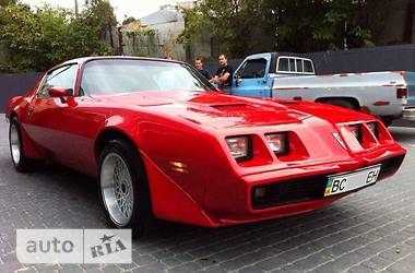 Купе Pontiac Firebird 1979 в 