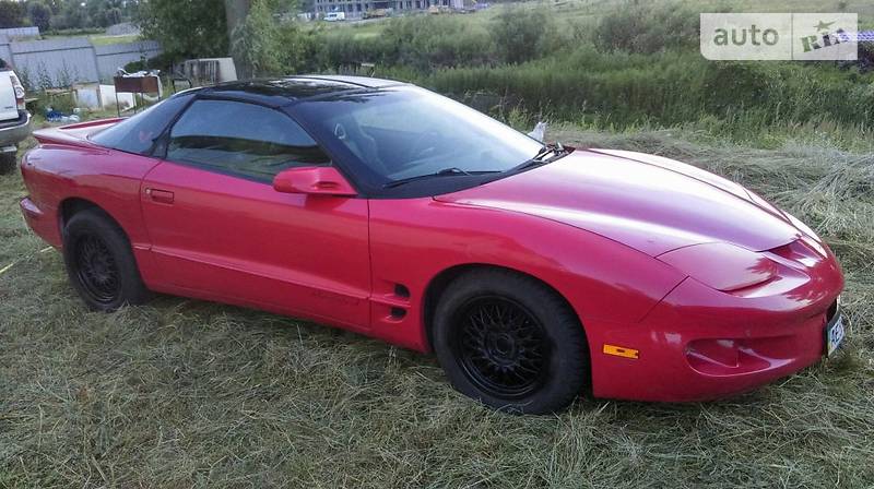 Pontiac Firebird 2001 года