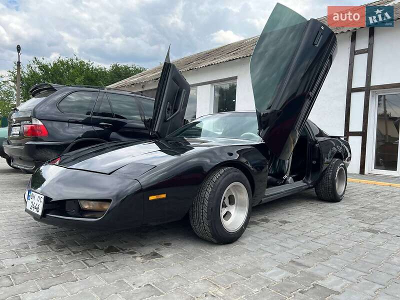 Купе Pontiac Firebird 1989 в Днепре фото 14 Купе Pontiac Firebird 1989 в Днепре