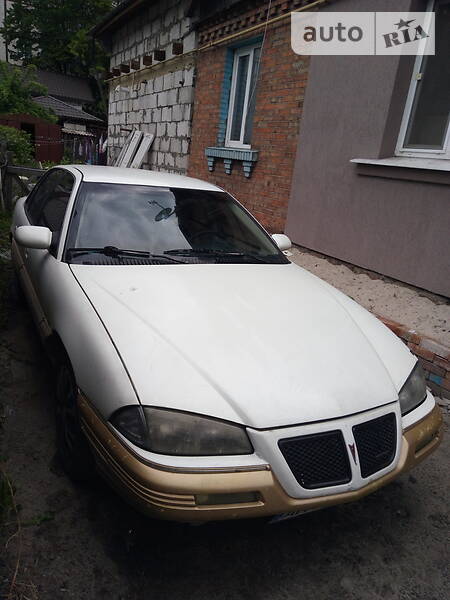 Седан Pontiac Grand AM 1992 в Житомирі