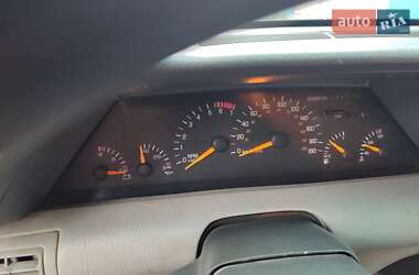 Седан Pontiac Grand Prix 1990 в 