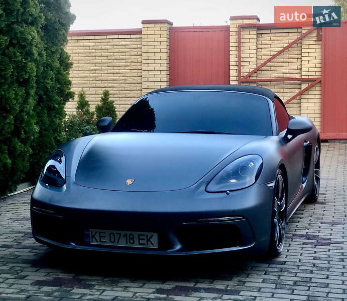 Кабріолет Porsche 718 Boxster 2016 в Дніпрі