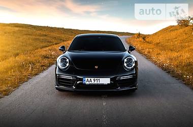 Купе Porsche 911 2016 в Києві