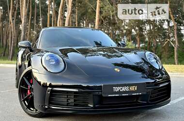 Купе Porsche 911 2021 в 