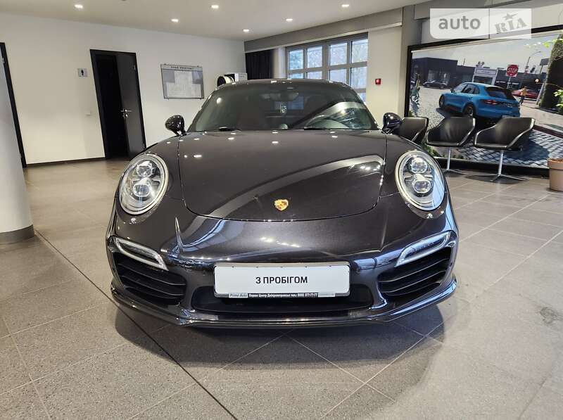 Купе Porsche 911 2013 в Дніпрі