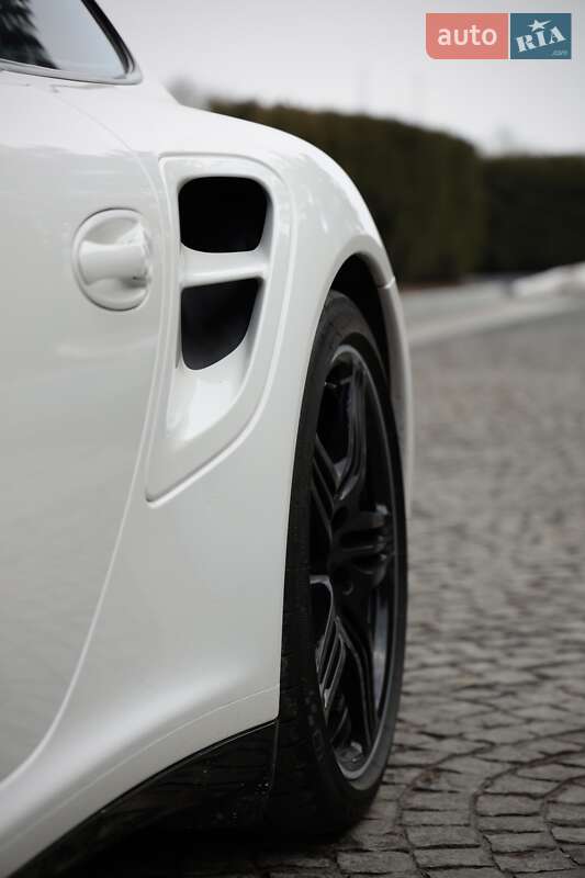 Купе Porsche 911 2008 в Днепре