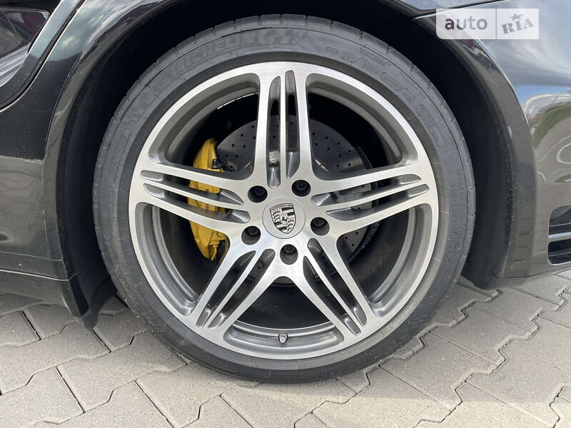 Купе Porsche 911 2008 в Киеве фото 8 Купе Porsche 911 2008 в Киеве