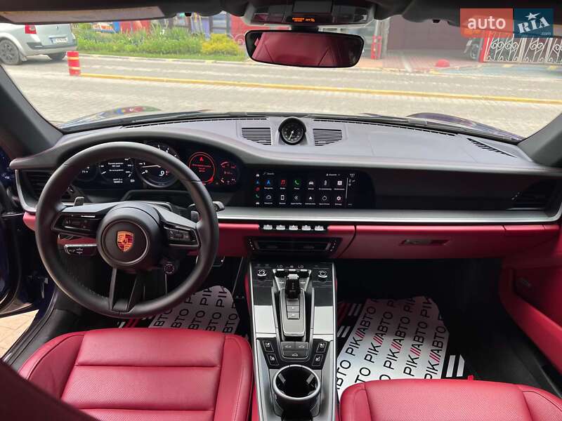 Купе Porsche 911 2022 в Львове